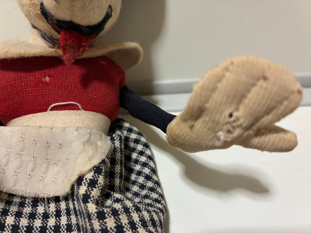 ドイツ　アンティーク　ヴィンテージミニー風布製人形 赤い衣装