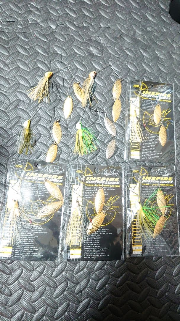 エバーグリーン ダブルスワール スピナーベイト