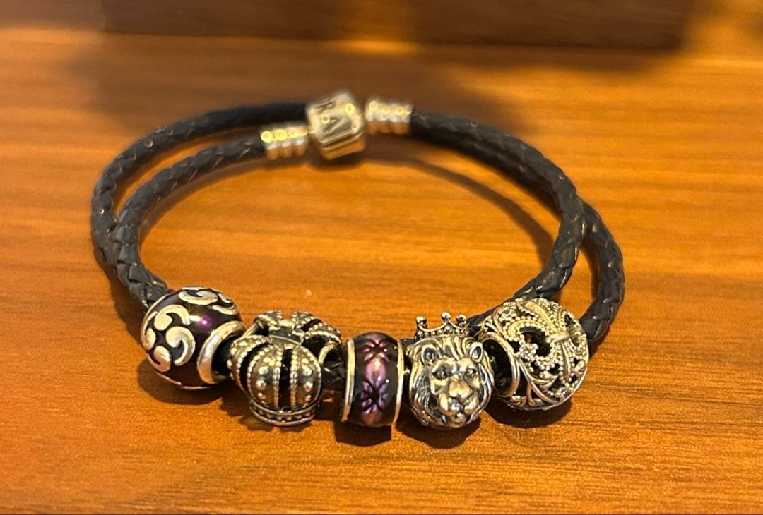 PANDORA レザーブレスレット チャームセット