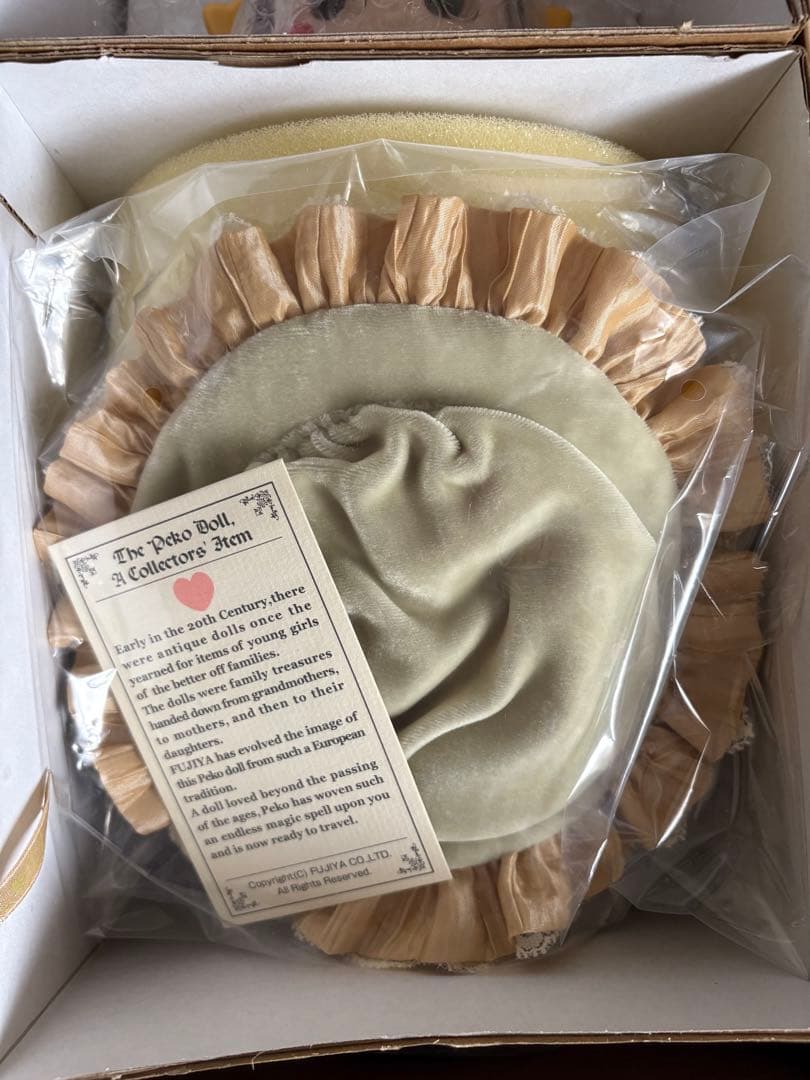 不二家　ペコちゃんビスクドール