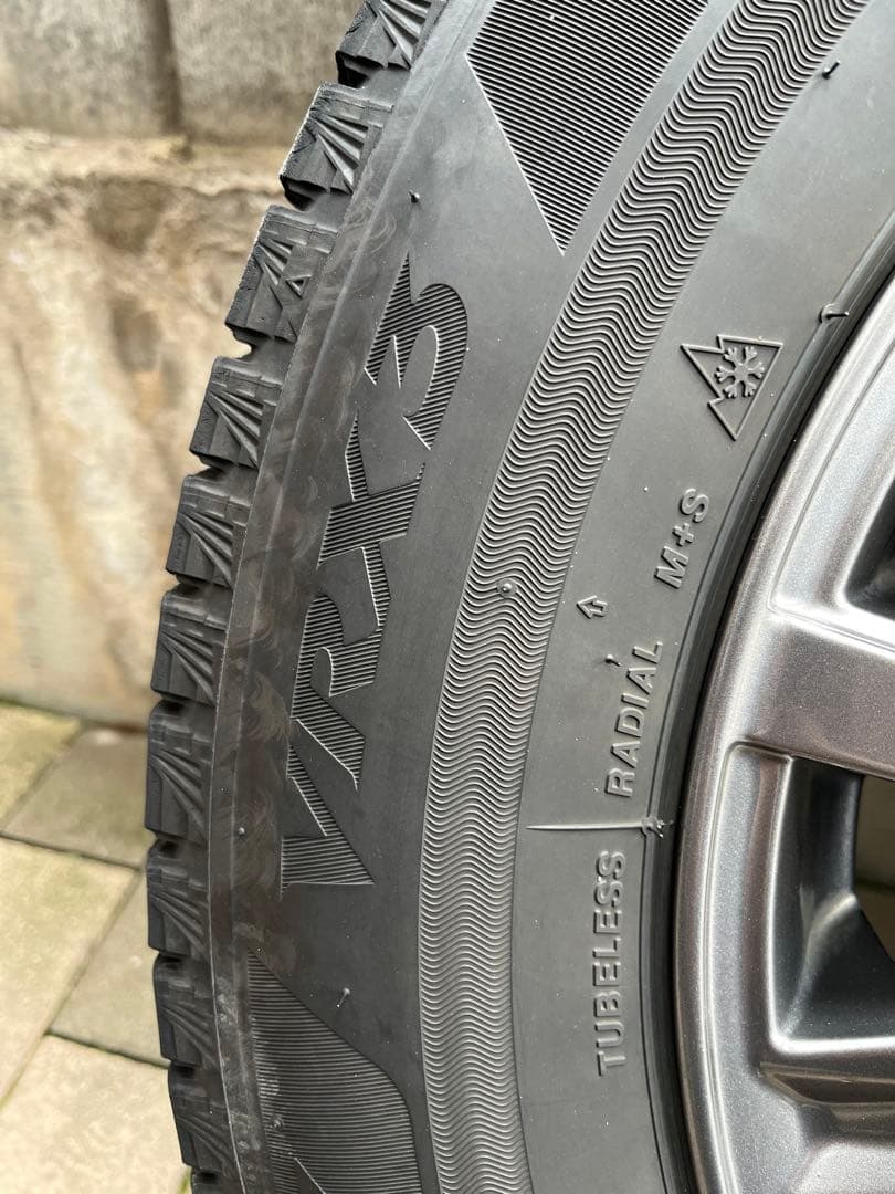 195/65R15スタッドレスVRX3タイヤ&ホイール4本セット プリウス30系