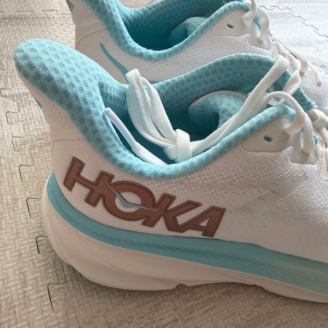 新品未使用品❤️HOKA❤️CLIFTON9 24センチ