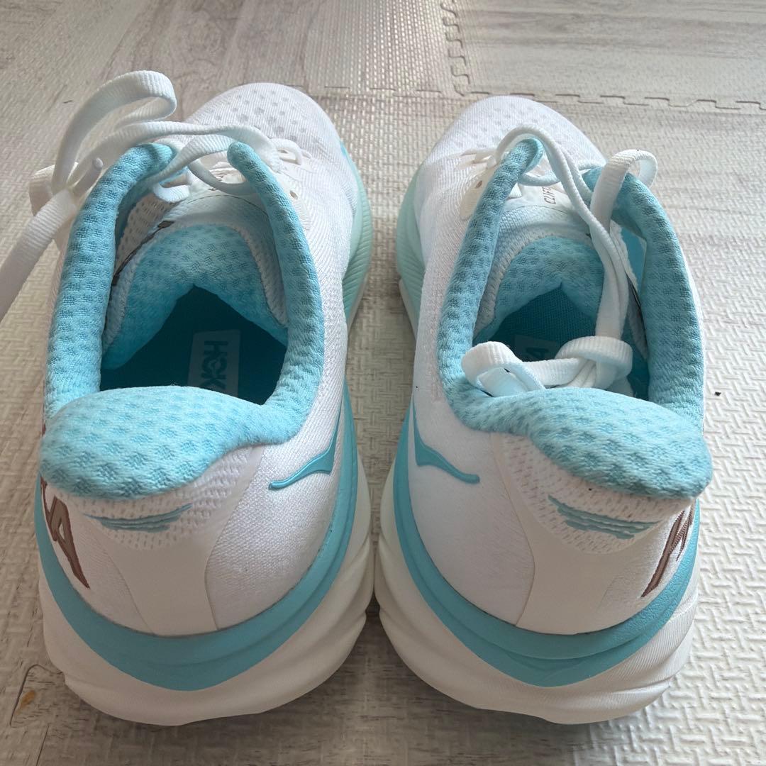 新品未使用品❤️HOKA❤️CLIFTON9 24センチ