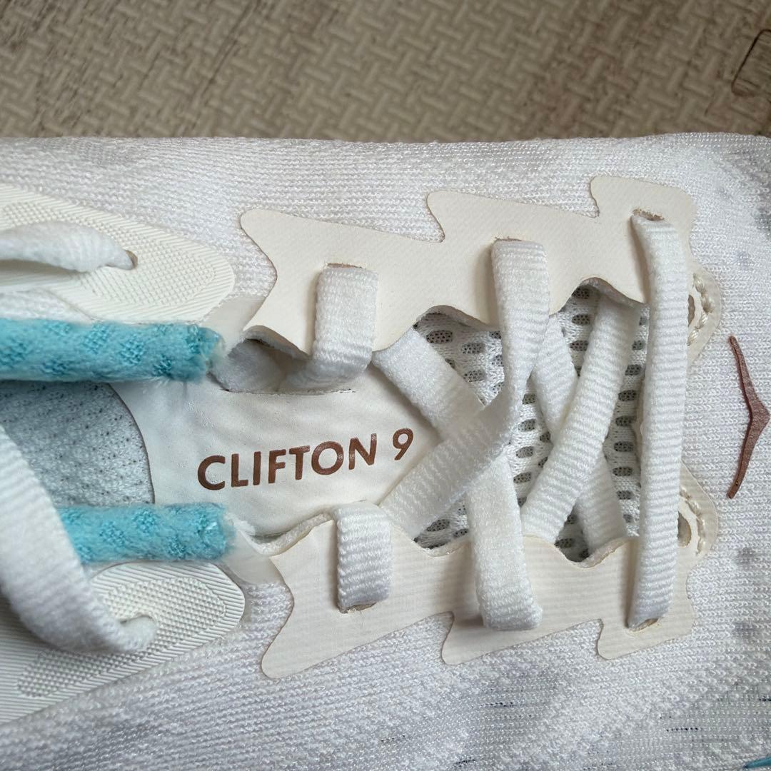 新品未使用品❤️HOKA❤️CLIFTON9 24センチ