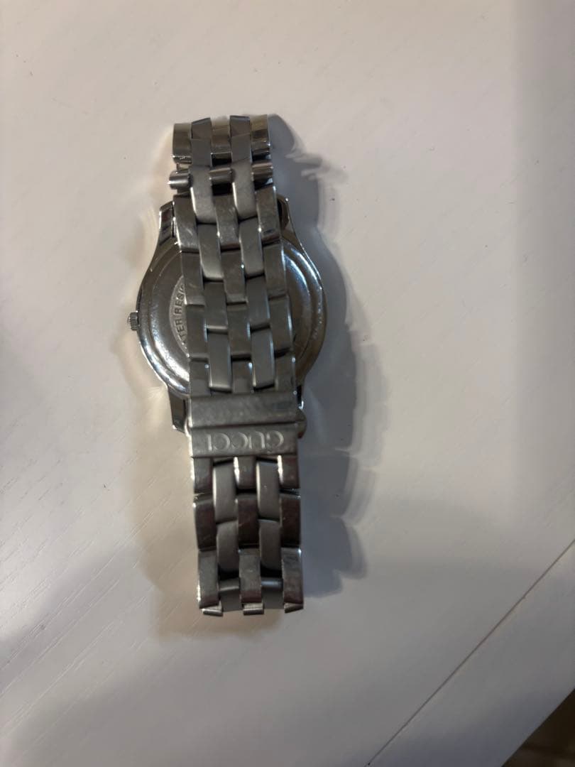 GUCCI ステンレススチール ブラック文字盤 時計　5500m