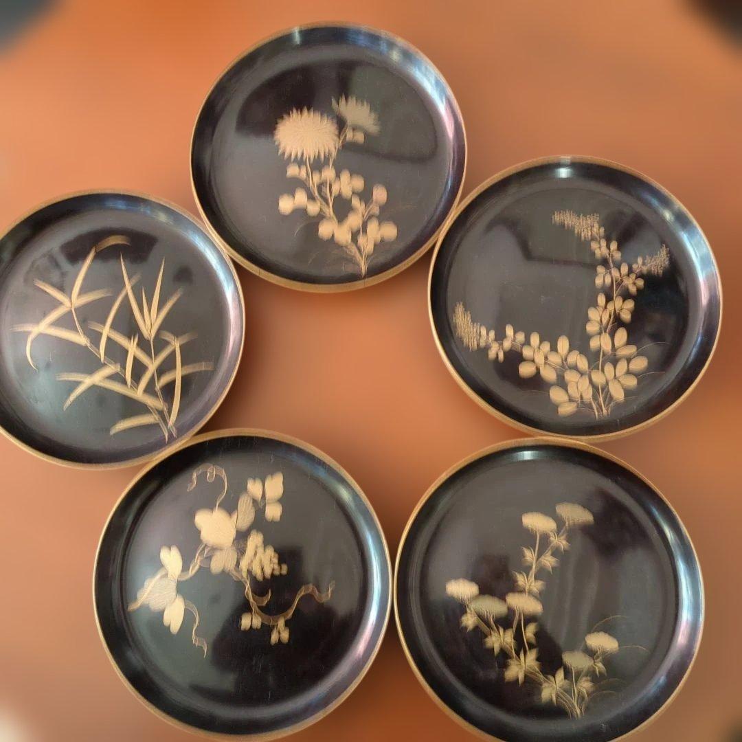 骨董　木皿　蒔絵　図変わり　草花　漆器　金彩　盆　丸盆　5枚