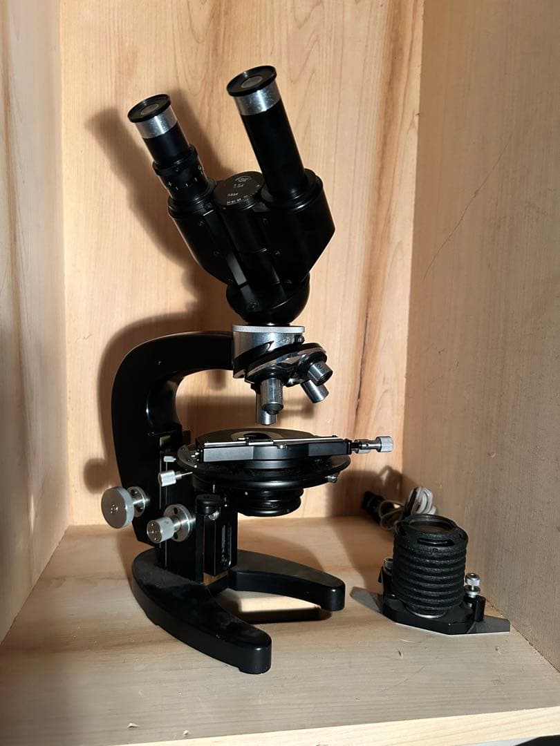 ヴィンテージ顕微鏡