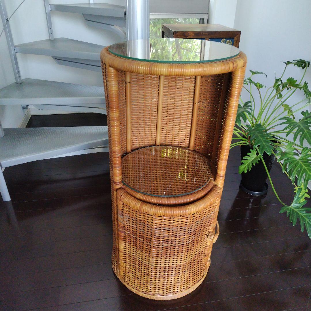 美品です！レトロ ラタン キャビネット 飾り棚 ガラス別売り