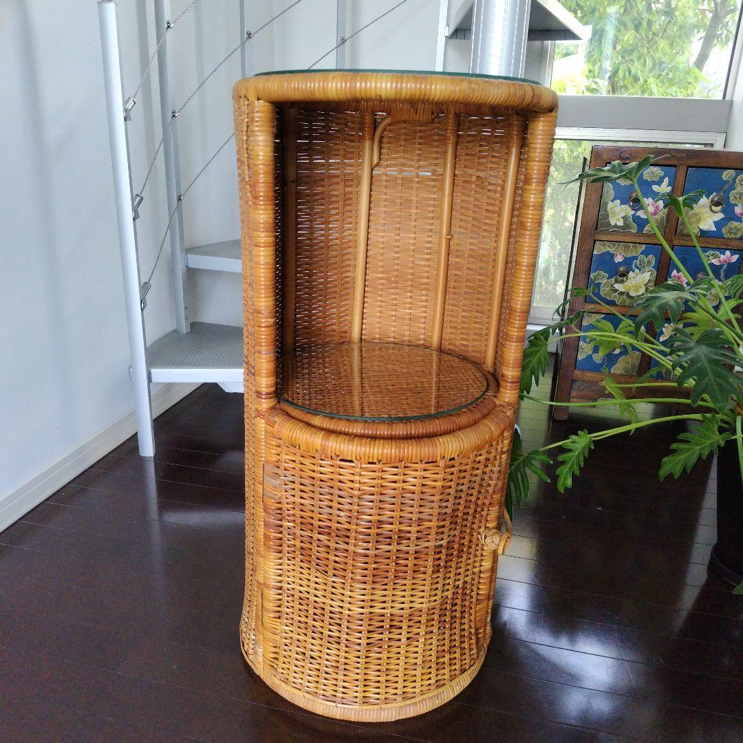 美品です！レトロ ラタン キャビネット 飾り棚 ガラス別売り