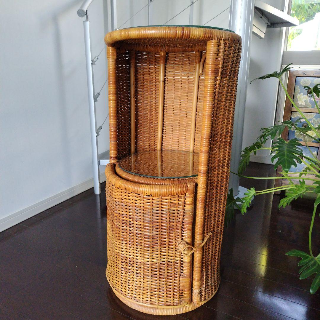 美品です！レトロ ラタン キャビネット 飾り棚 ガラス別売り