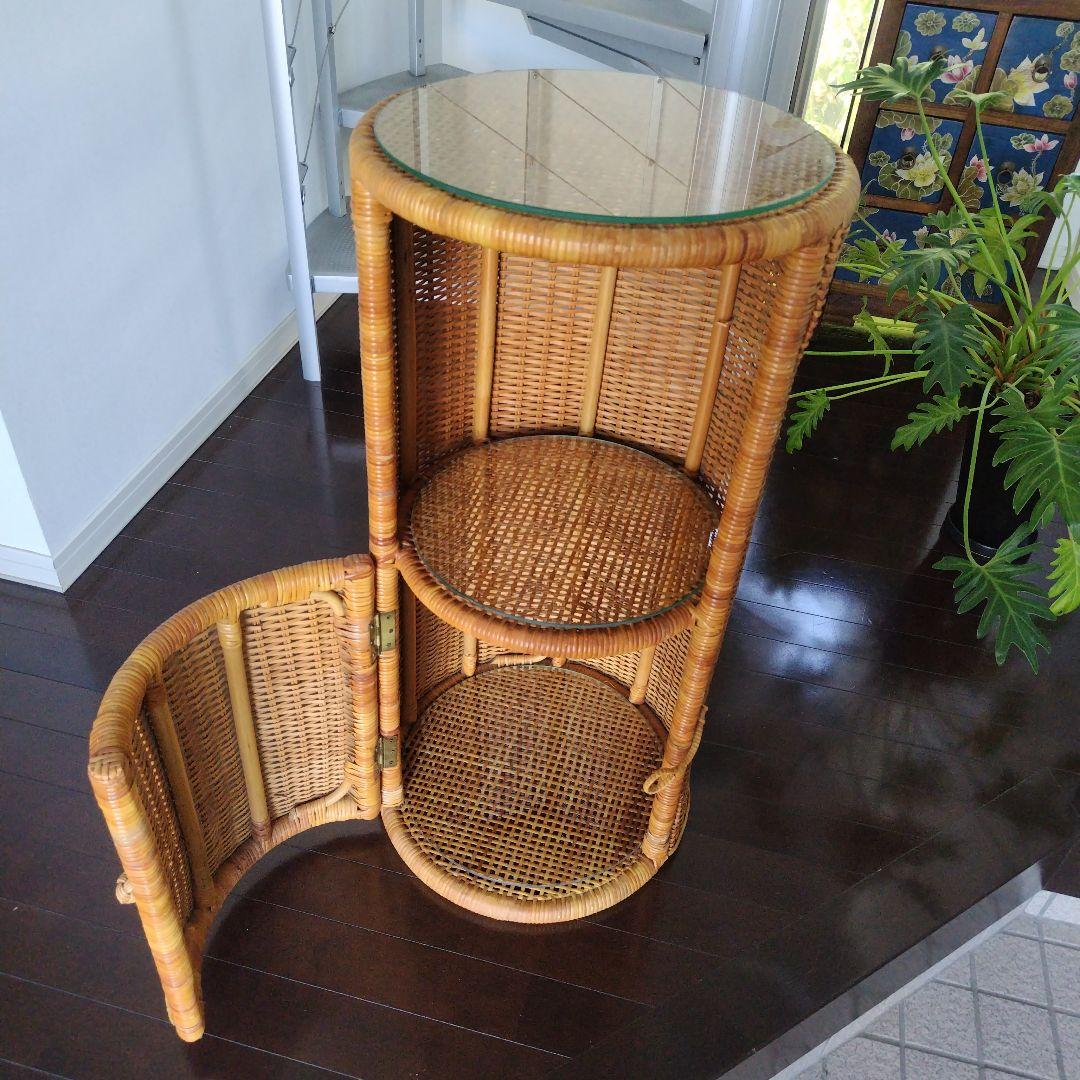 美品です！レトロ ラタン キャビネット 飾り棚 ガラス別売り