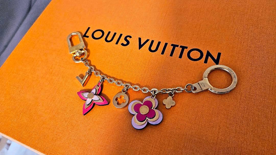 【希少】LOUIS VUITTON バッグ チャーム ゴールドローズ