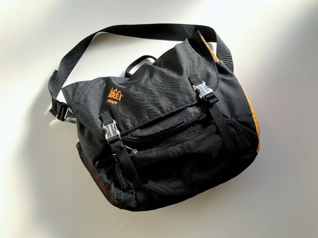 REI COOP STAFF用メッセンジャーバッグ