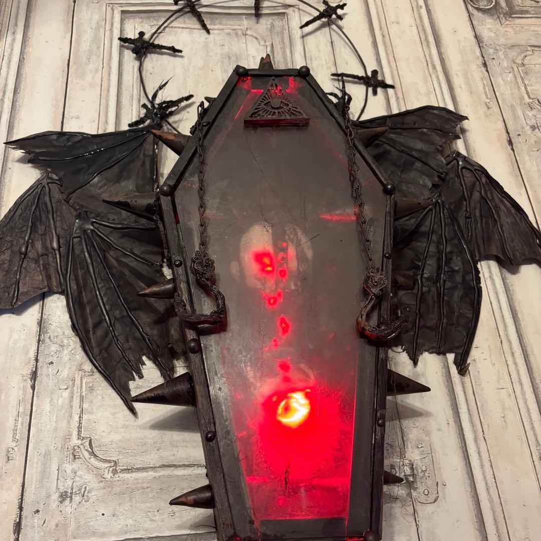 【Special Price】 血誓いの棺(拷問)オブジェ