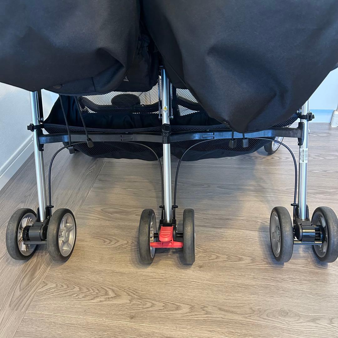 【極美品】Combi コンビ ツインスピン GC 2人乗り ベビーカー　双子