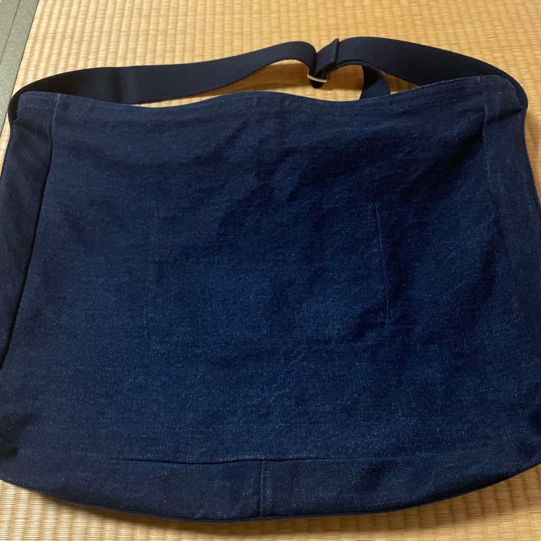 Hender Scheme shoulder bag bigステッカー