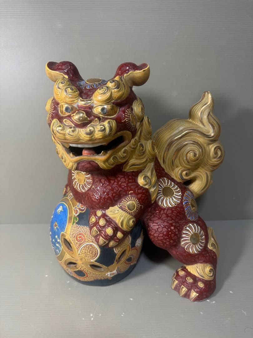 2517 九谷焼 玉乗り獅子 狛犬 シーサー 置物 開運 魔除け 縁起物 骨董品