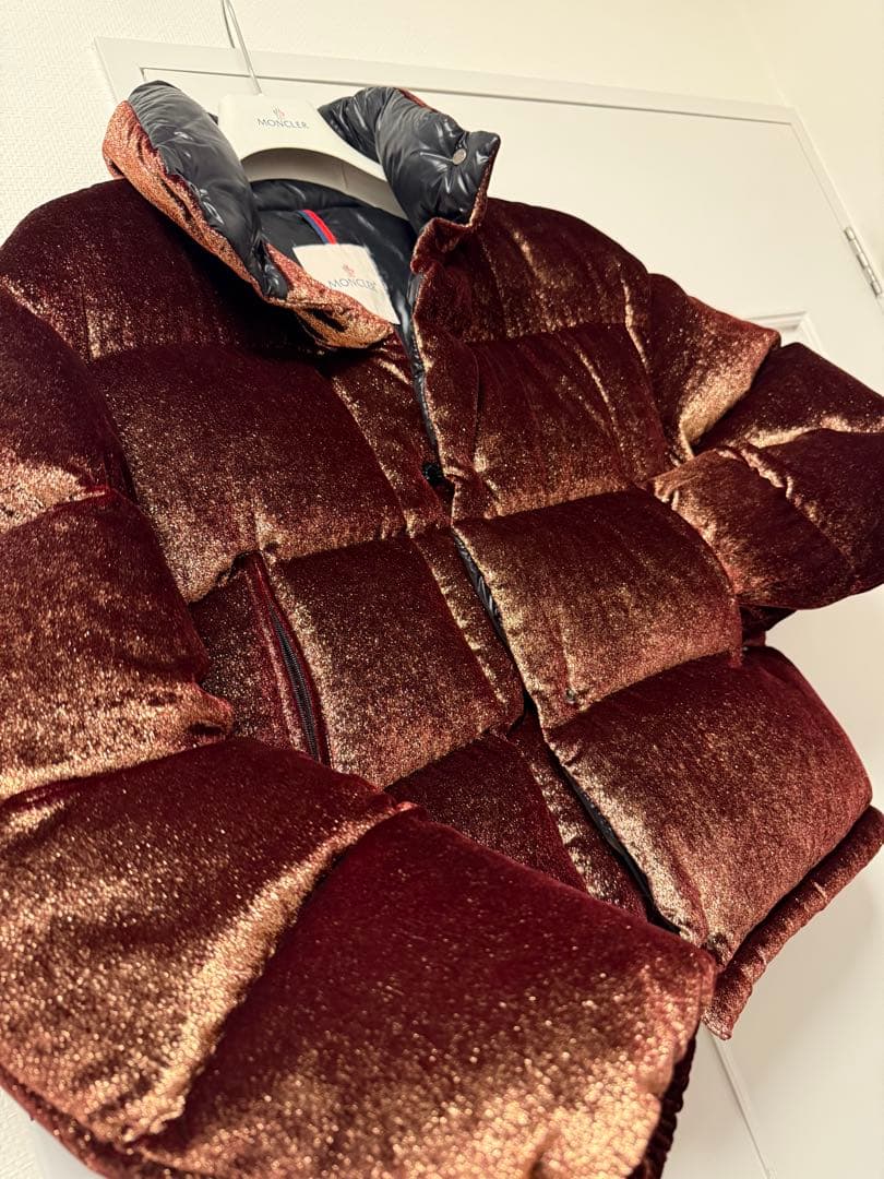 enchanteモンクレール　ダウンジャケット個性的なブラウン