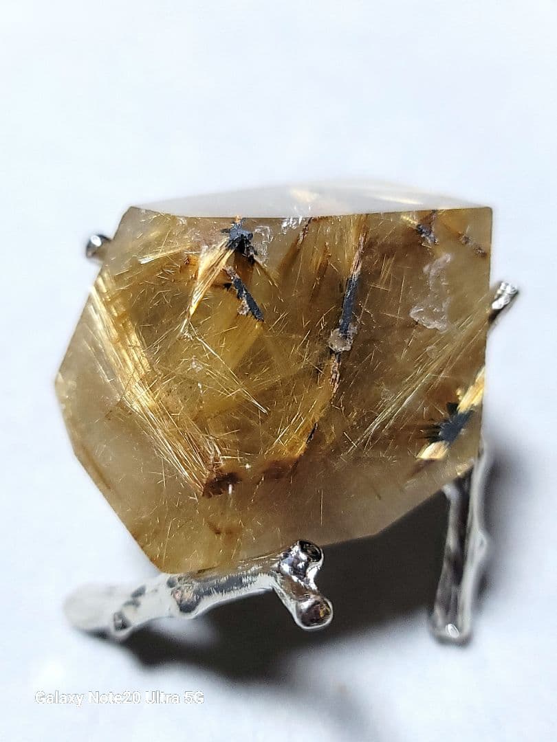 天然石　ルチルクォーツ原石