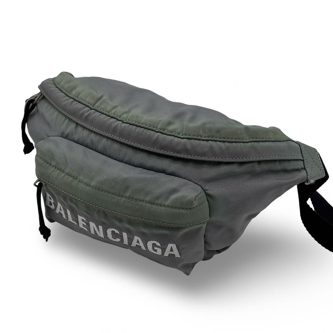 【高級】BALENCIAGA バレンシアガ ボディバッグ ウエストポーチ　ロゴ