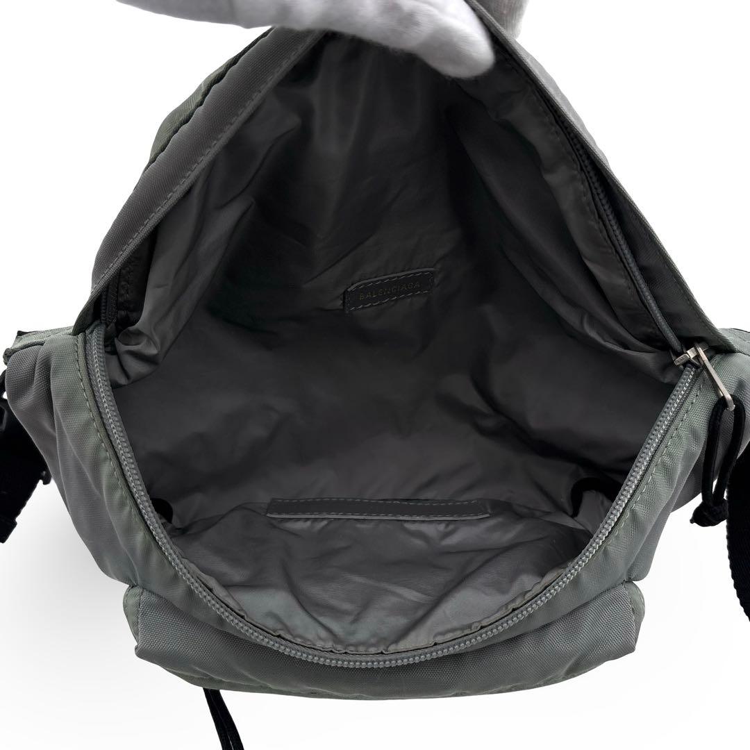 【高級】BALENCIAGA バレンシアガ ボディバッグ ウエストポーチ　ロゴ
