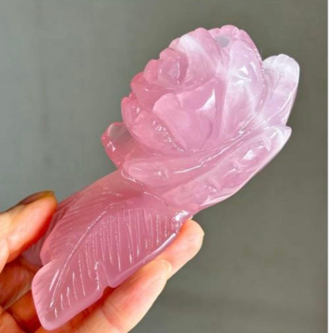 値下げ　高品質　ピンク濃い　ローズクォーツ　BIG 薔薇　手彫り　バラ