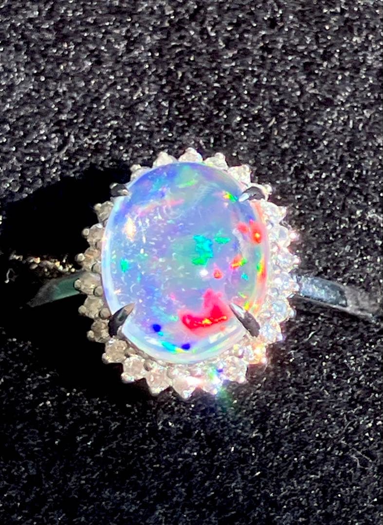 ウォーターオパール　ダイヤモンド　取り巻き　リング　指輪　プラチナ　pt950