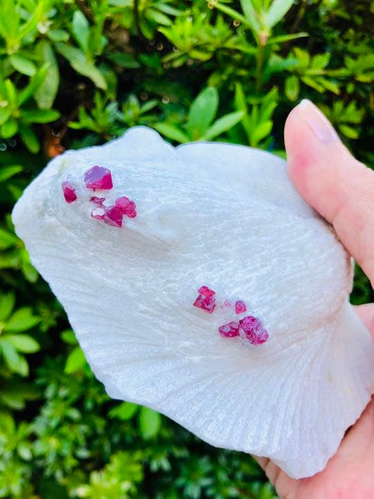 レア天然石レッドスピネル原石 ルース 置物 素材