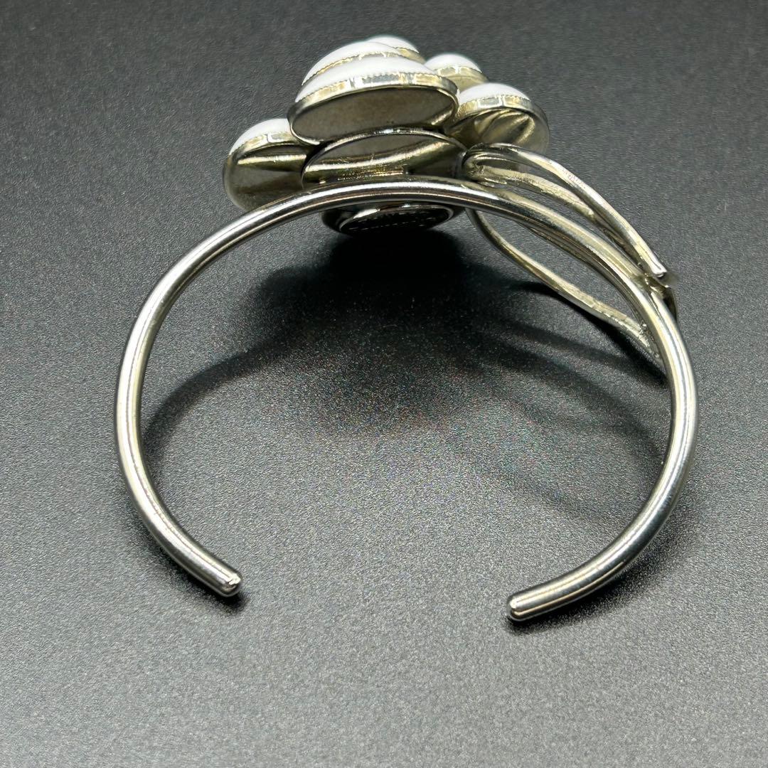 美品✨Philippe Ferrandis ホワイトフラワーモチーフブレスレット