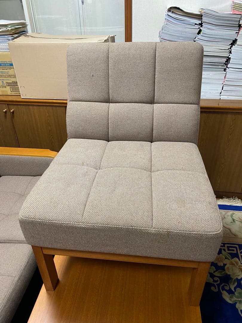 天童木工　グレー ファブリック ダイニングチェア①