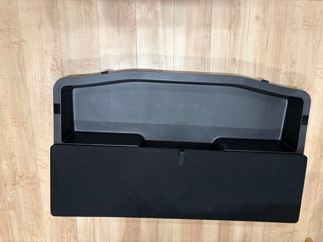 日産純正　ラゲッジアンダーボックス　　　　　　ノート　オーラ