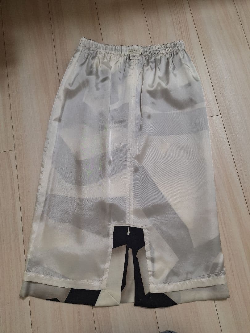 【DRIES VAN NOTEN 】ドリスヴァンノッテン白✕黒タイトスカート