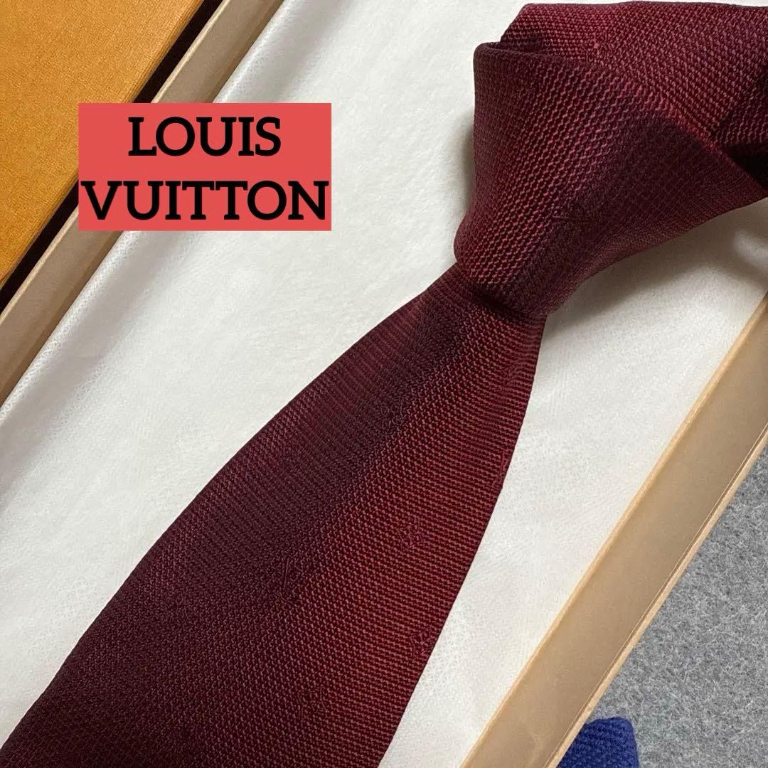 美品　ルイヴィトン　ネクタイ　赤　モノグラム　シルクジャガード