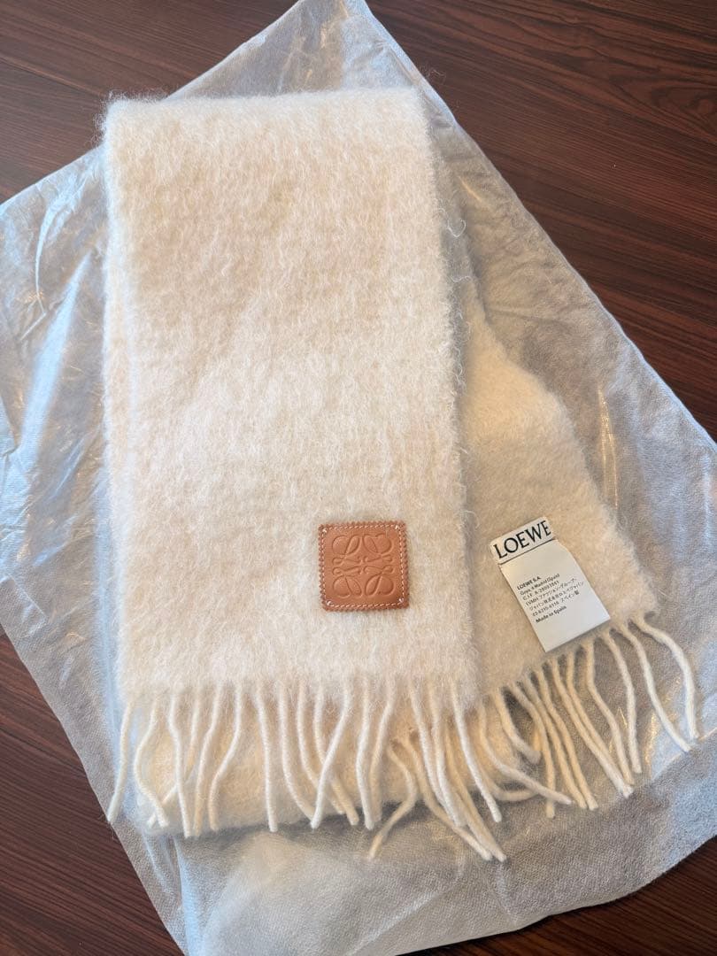 【クリーニング済】LOEWE モヘアマフラー