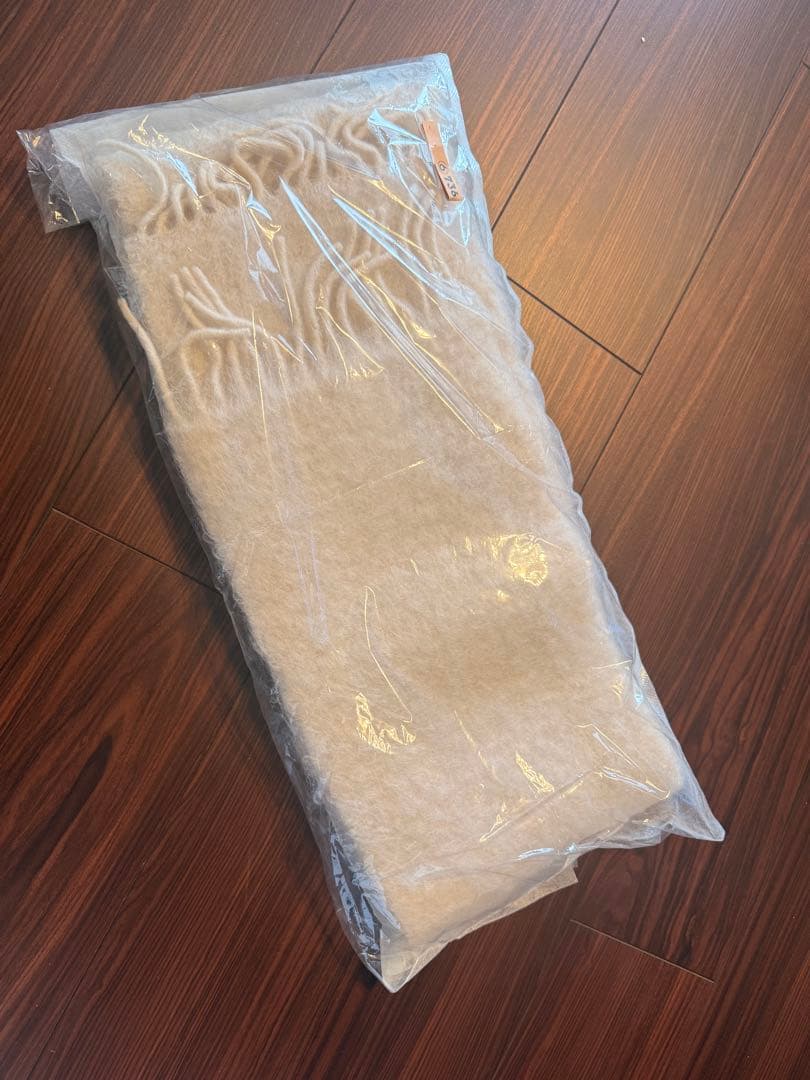 【クリーニング済】LOEWE モヘアマフラー