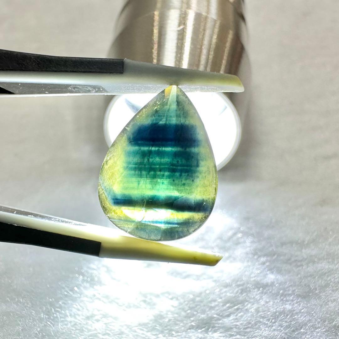 オーストラリア産　バイカラーサファイア　ルース