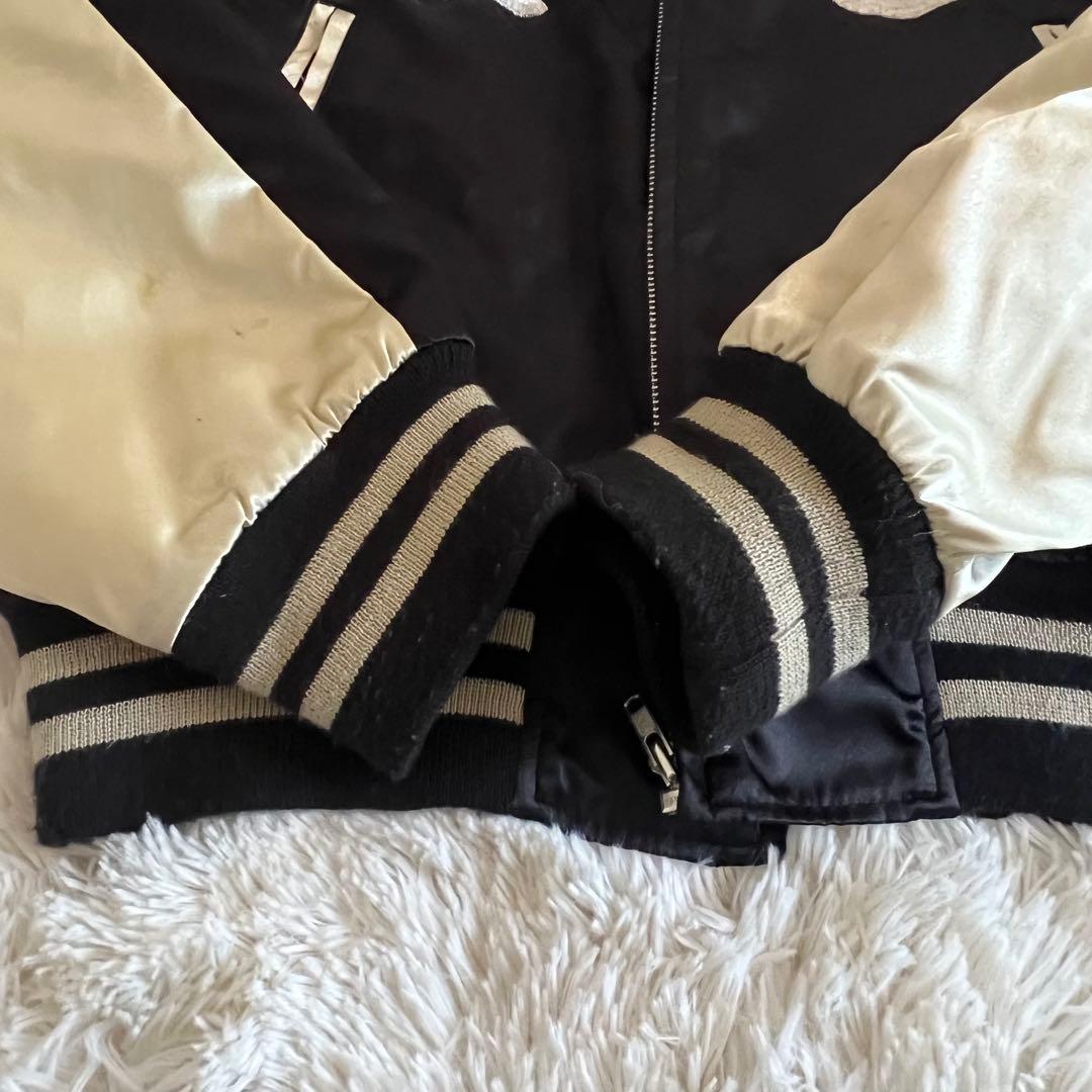 hosihime 星姫 ホシヒメ ウサギ 刺繍のサテン製スカジャン 兎