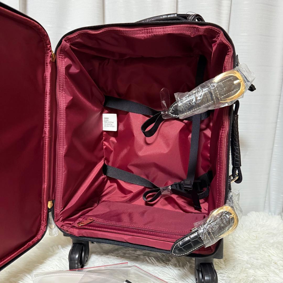 ⭐️新品未使用⭐️　スワニー フルクロコトランク　T-350　4輪　18ℓ 黒