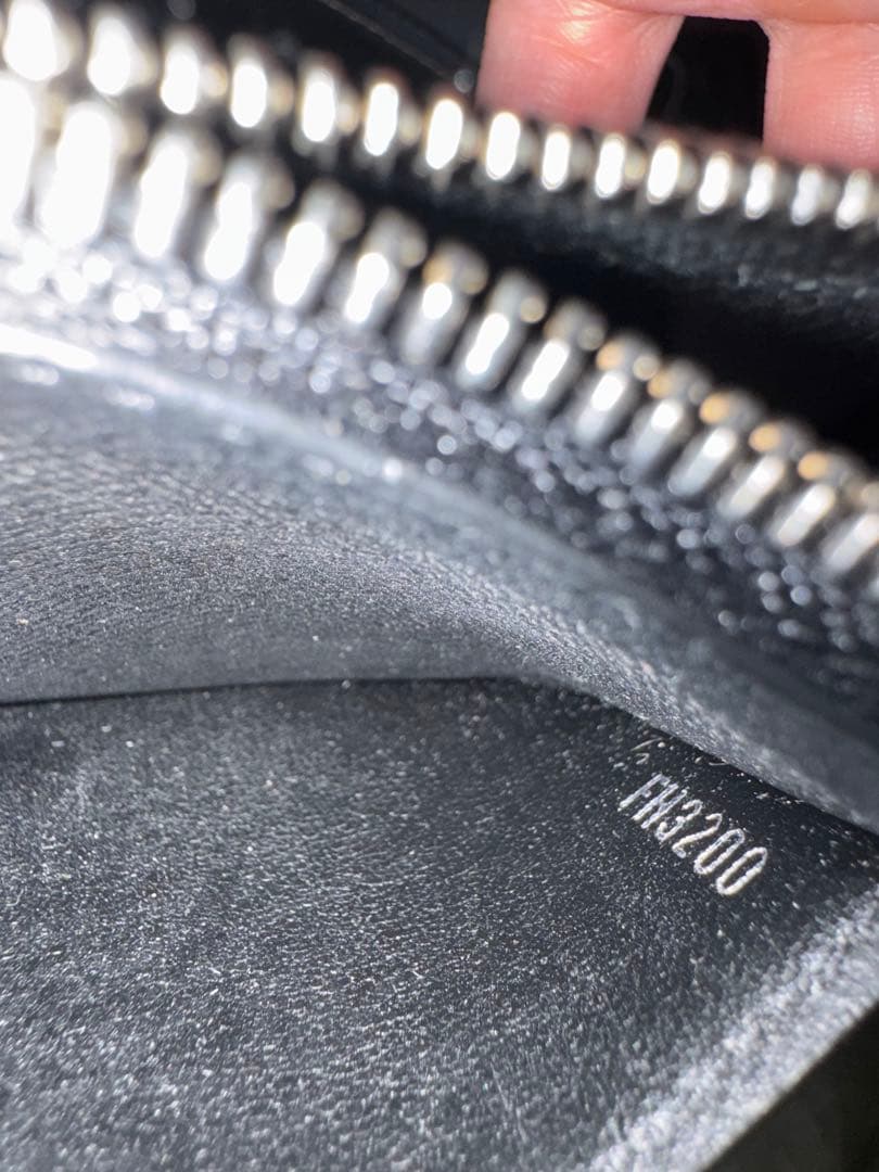 Louis Vuitton ダミエ ブラック ケース