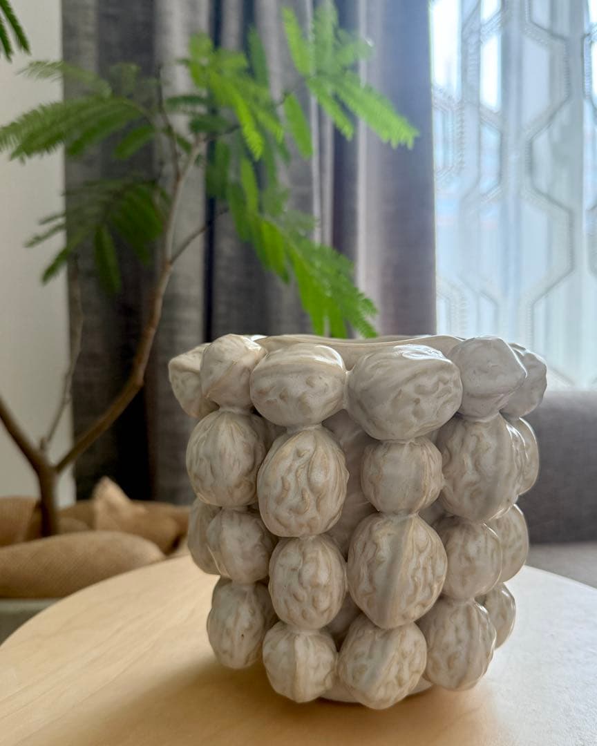 DES POTS(デスポッツ) くるみモチーフ キャッシュポット／花器