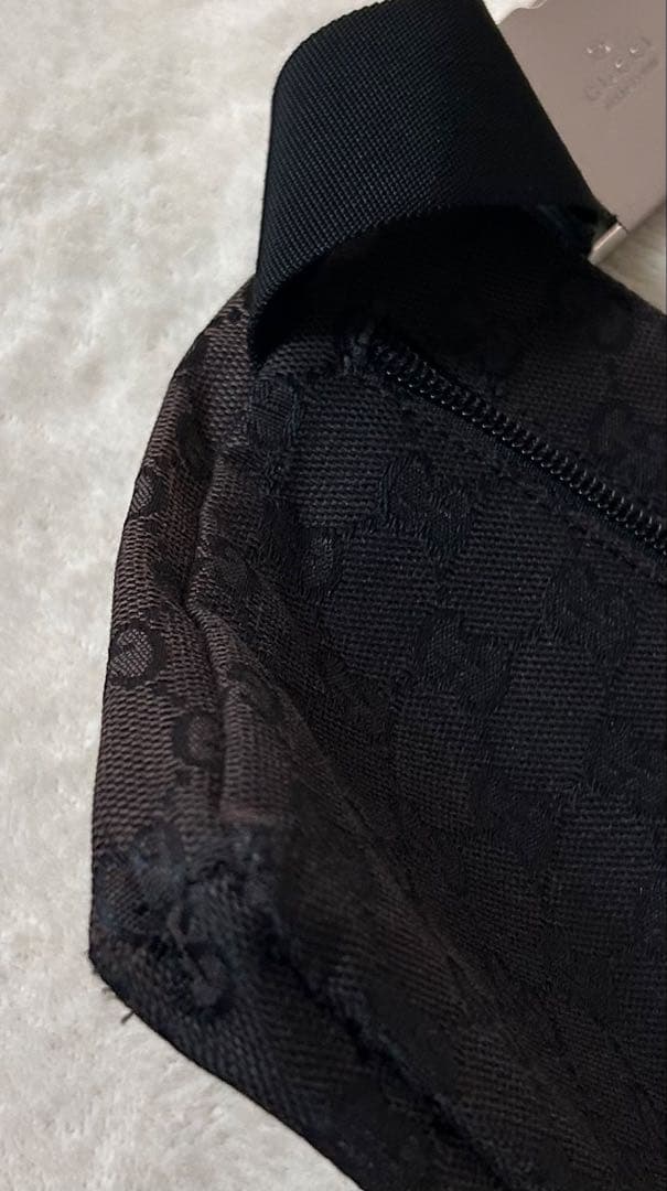 GUCCI グッチ ウエストポーチ ボディバッグ GGキャンバス 黒