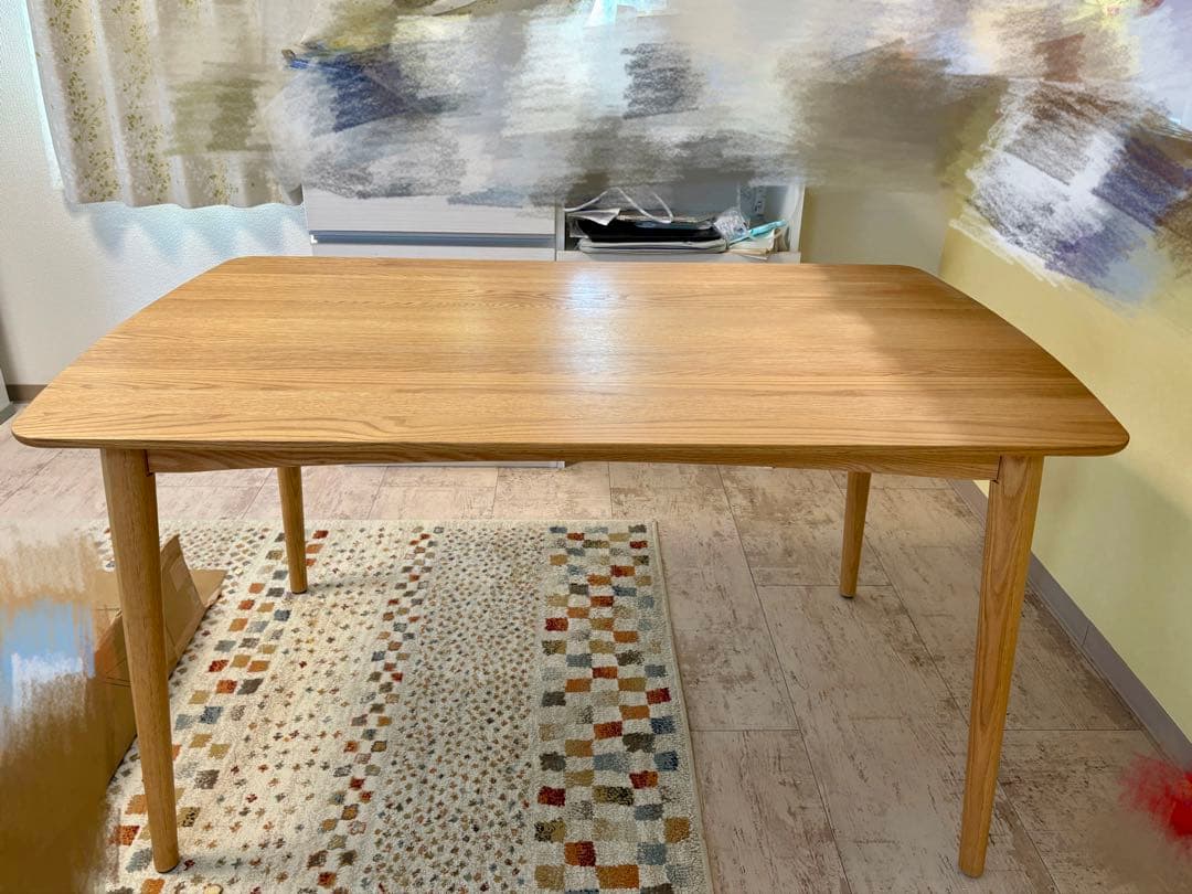 【美品　送料込】大塚家具　ダイニングテーブル135c m×80cm ウレタン塗装