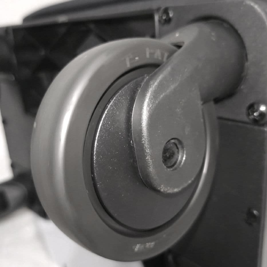 ✨美品✨SWANY スワニー　ルバンドIII　キャスターストッパー付　ブラック