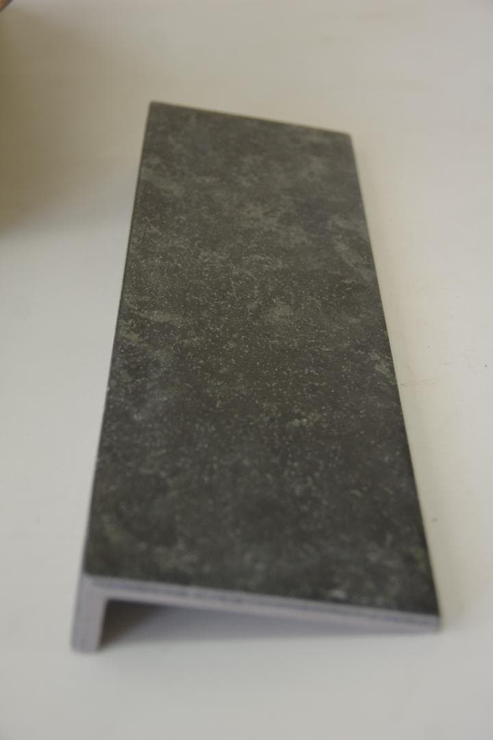 外装床タイル　 LIXIL　ベスパ　段鼻タイル　1箱　新品