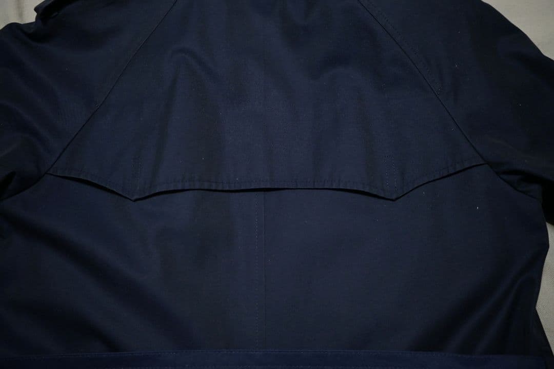 ジャケット・アウター Aquascutum Trench Coat Dark Navy