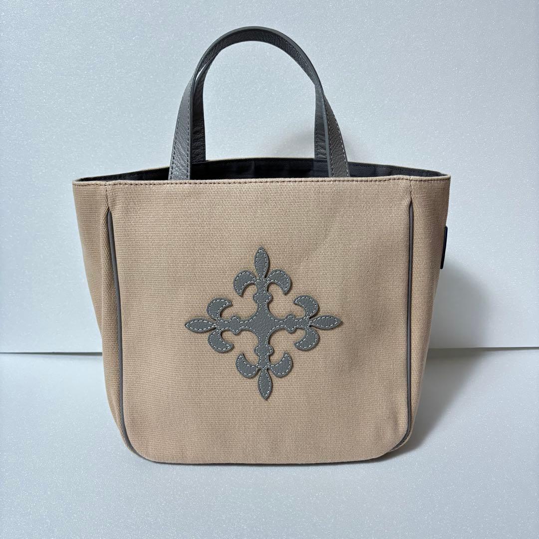 【美品】ラシット　エブリデイトートバッグ　ベージュ