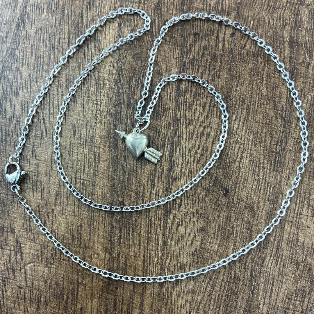 スウィートハートジュエリーアローハート シルバー ヴィンテージネックレスNAVY