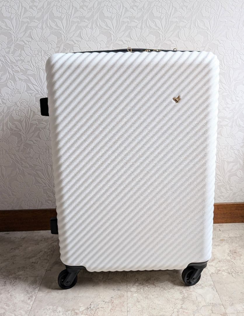 ブレーキキャスター付き　HaNT スーツケース