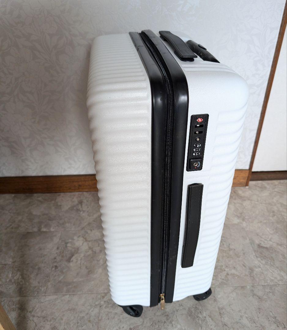 ブレーキキャスター付き　HaNT スーツケース