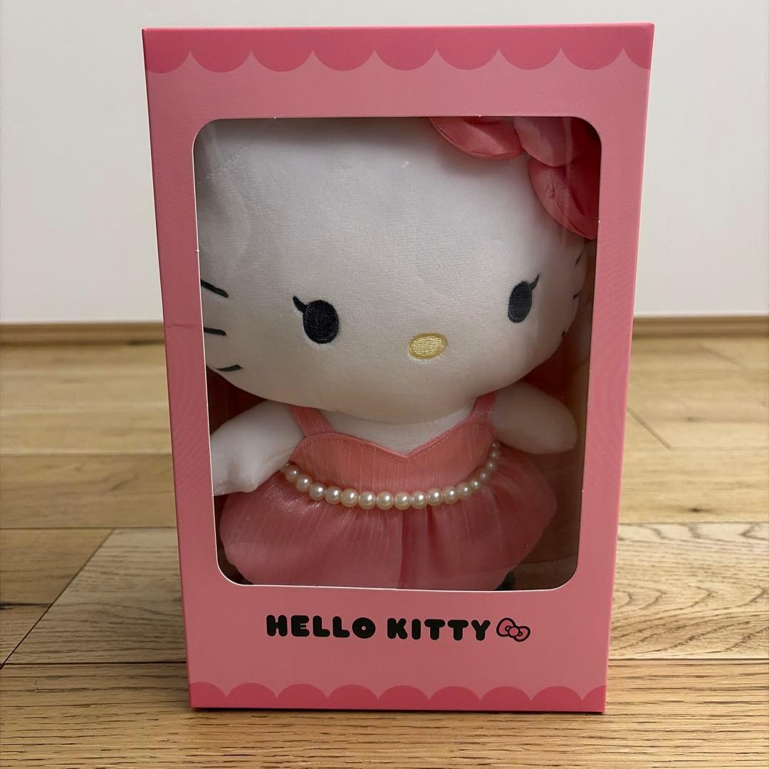 【激レア】KITTY × JISOO キティ ジス ぬいぐるみ